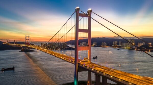 Description: Tsing Ma Bridge during sunset, Kwai Tsing District, Hong Kong | Windows Spotlight Images